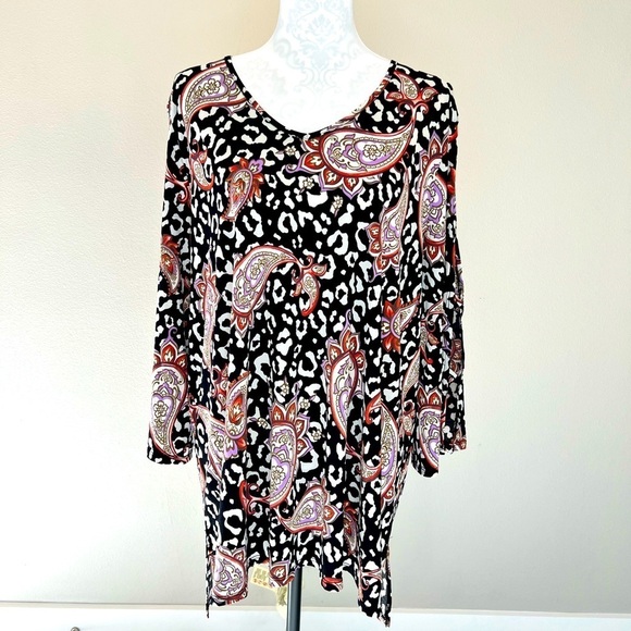 Honeyme Curvey Tunic Blouse - Picture 1 of 6